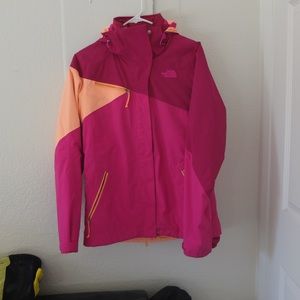 North face ski and snowboard Jackets